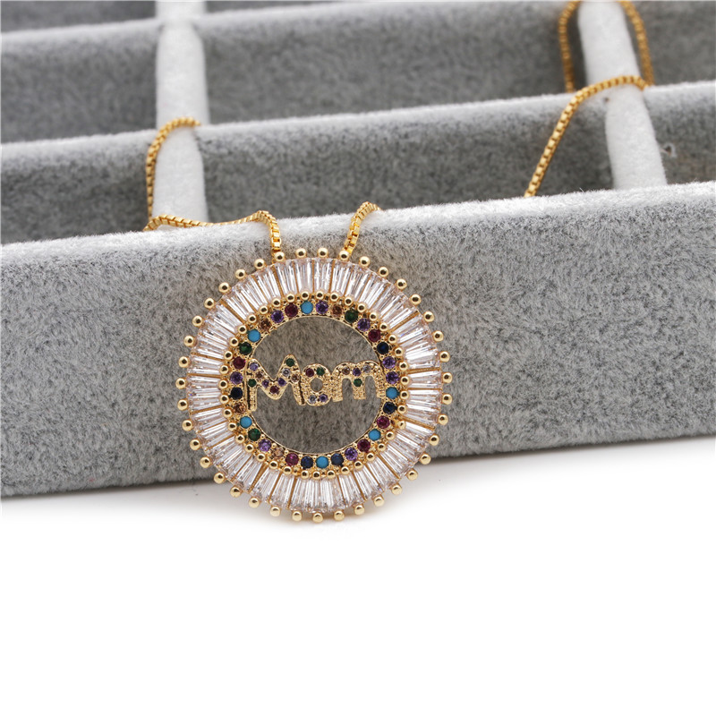 Copper Micro-inlaid Zircon Mom Pendant Necklace display picture 2