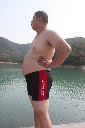 New large size swimming trunks 300 pounds loose and fattened for men to learn swimming hot spring swimming trunks seaside beach pool