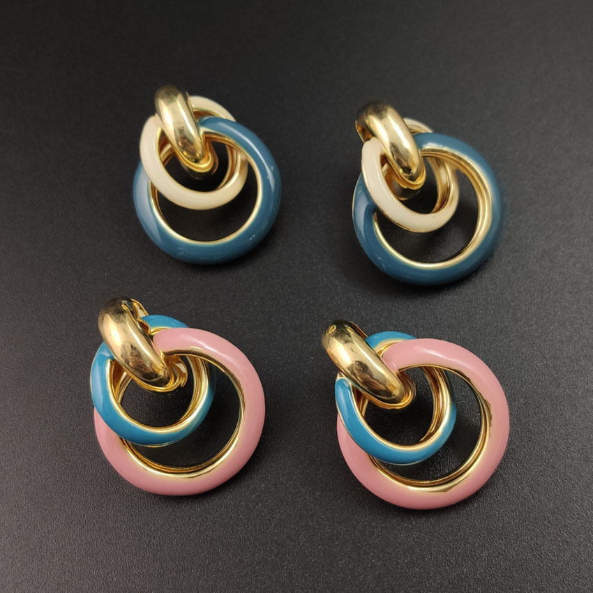 1 Pair Elegant Geometric Alloy Ear Studs display picture 4