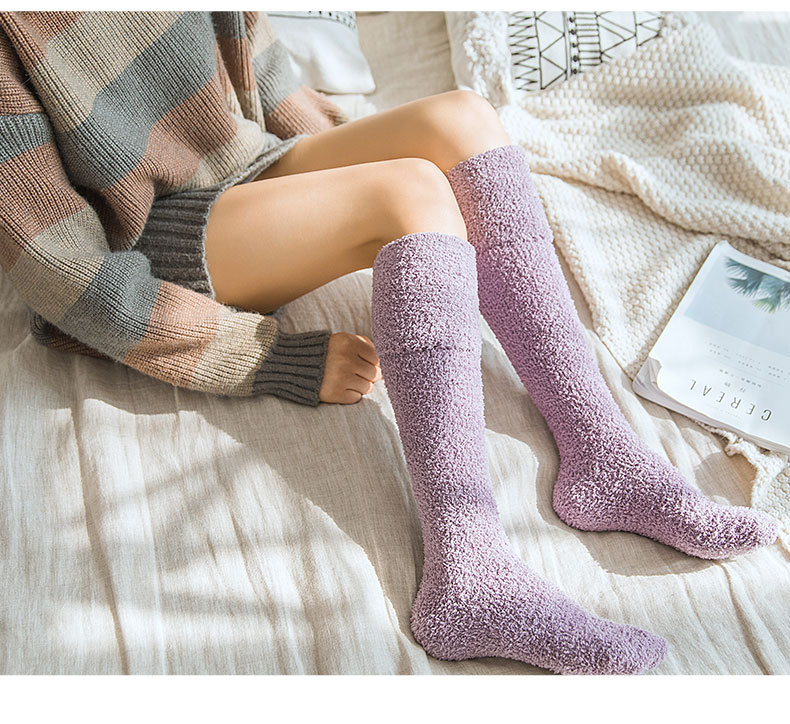 Female leisure figure color tall tube socks