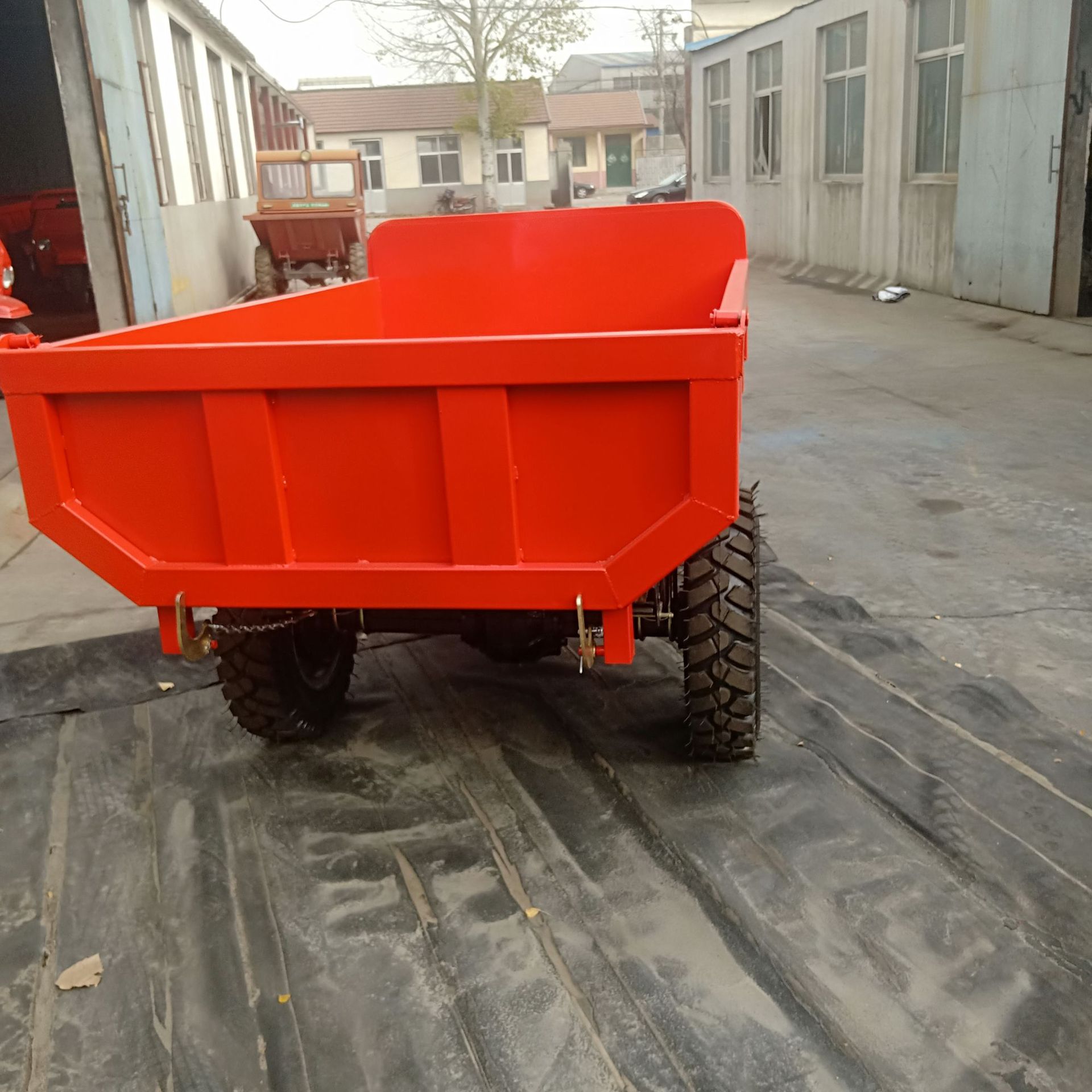 18马力性能先进，动力强劲柴油三轮车 可自卸可订制工程三轮车