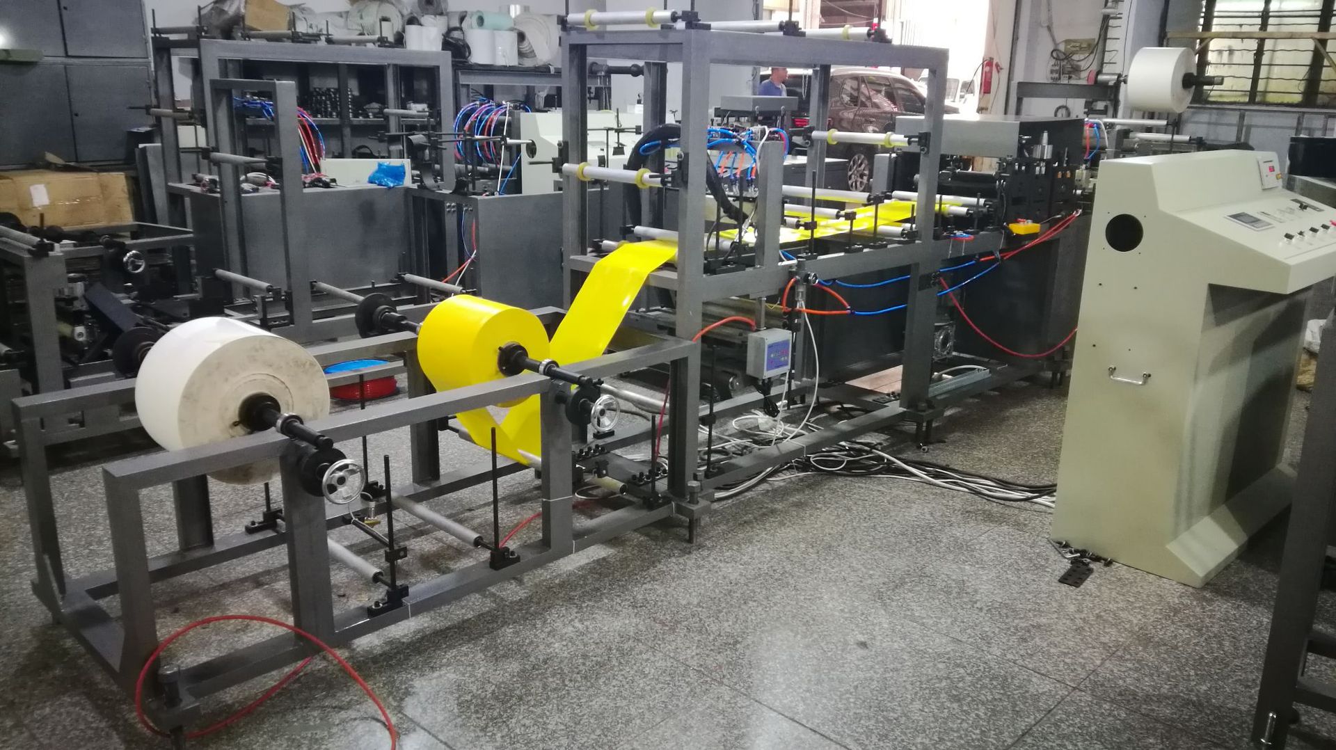 粘虫板机,粘蝇板机,粘蝇彩带机,彩条机,粘蚊板机,粘鼠板机