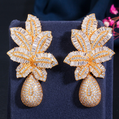 Cross-border S925 Silver Stud Earrings with Elegant European & American Design, Featuring Tri-Color Electroplating and Striking Tropical Pineapple-Shaped Big Earrings