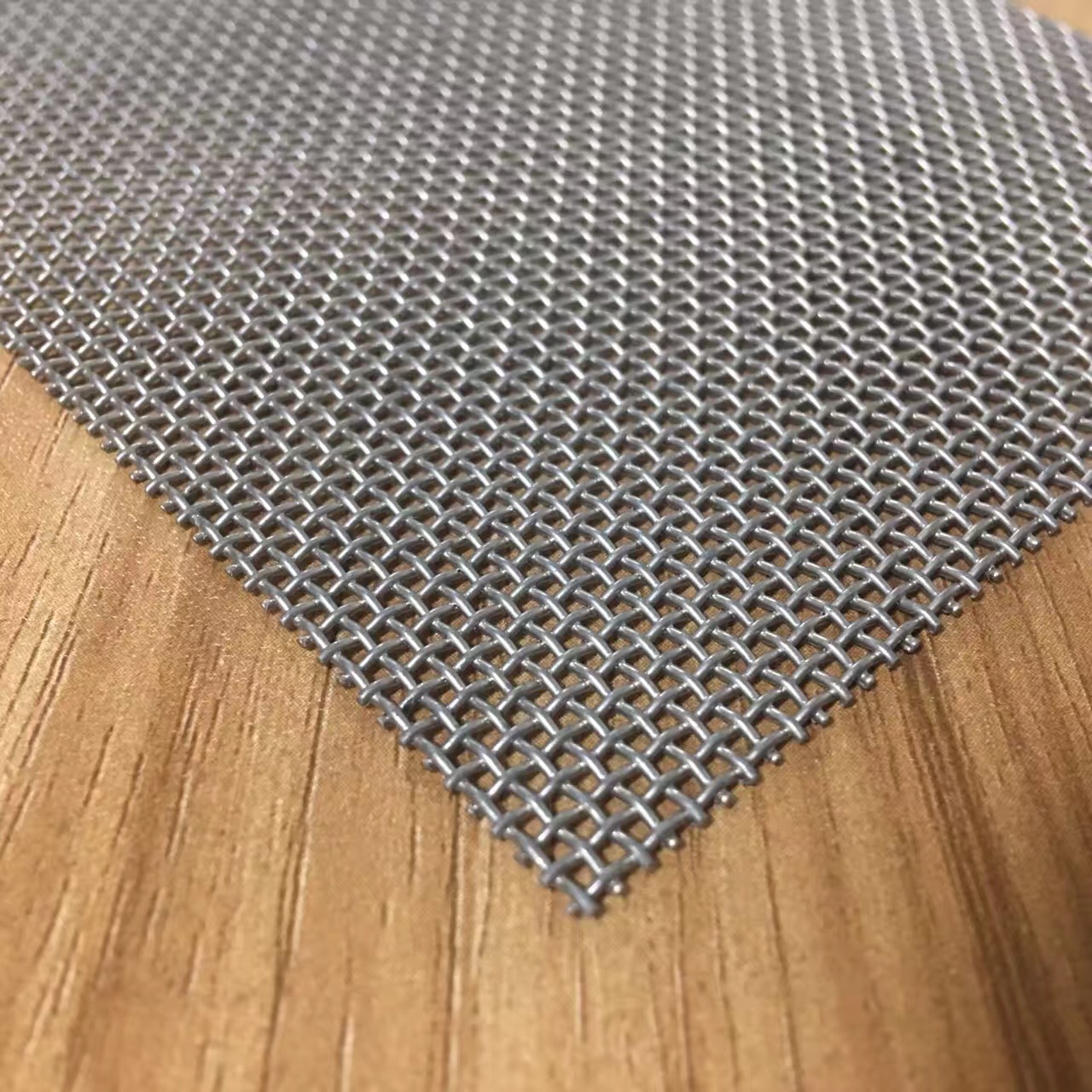 批发不锈钢丝编织筛网 不锈钢丝过滤网 平织不锈钢丝网 质优价廉