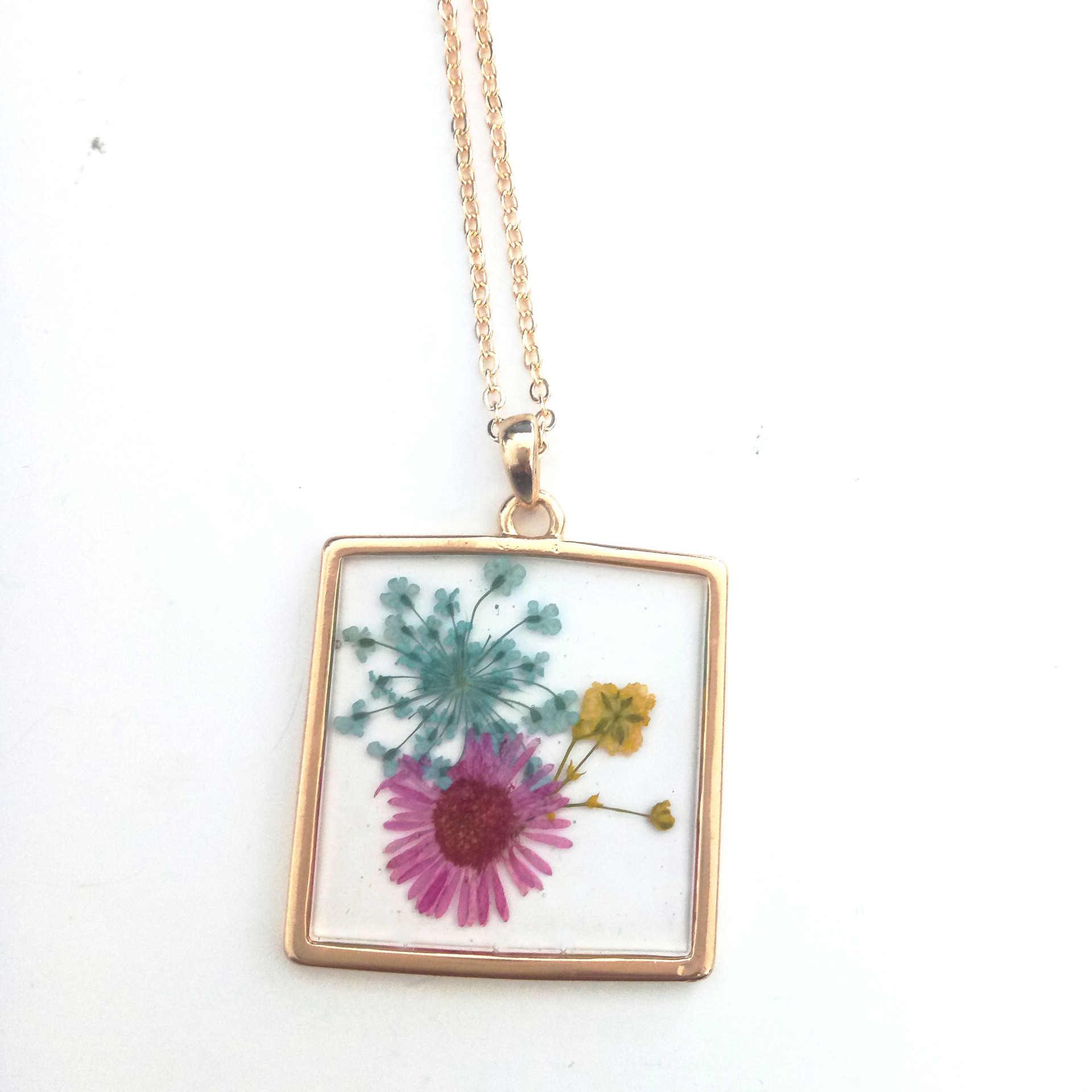 Alloy Material Cross, Leaves, Flower Pattern Vintage Style Cross Leaves Flower Alloy Epoxy Women's Necklace