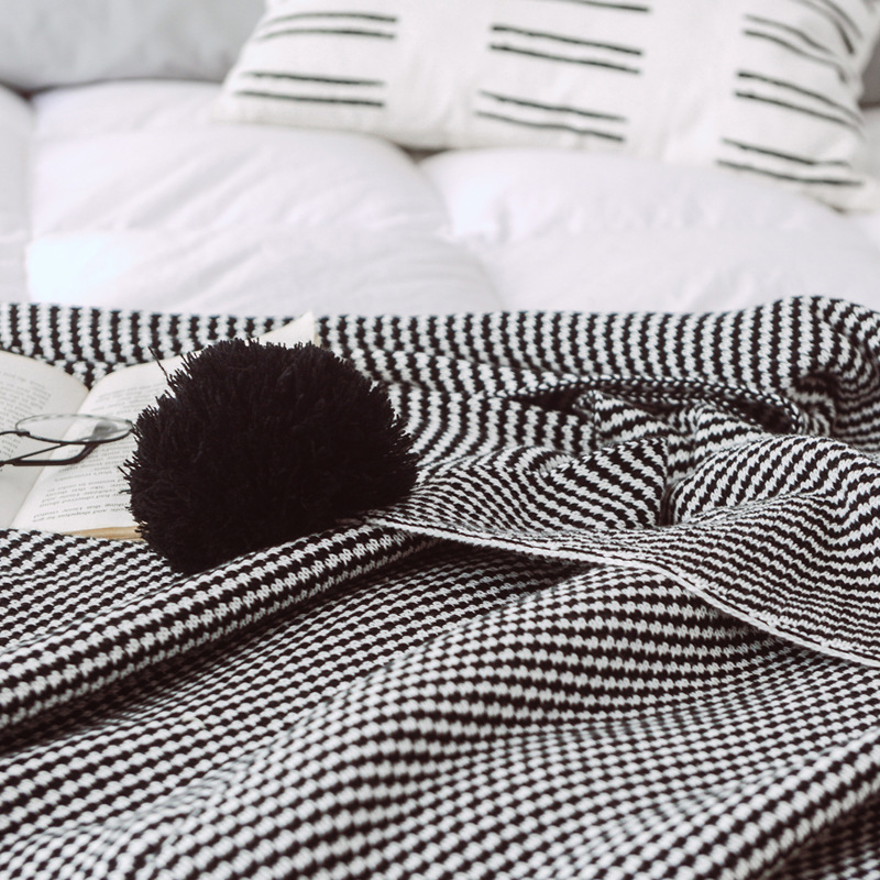 Lehká luxusní severská jednoduchá celobavlněná černá keprová deka do hotelové ložnice, vlněná deka, povlečení_voghion.com