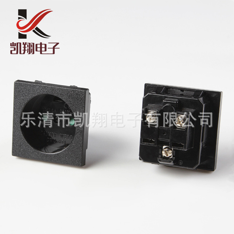 厂家直销AC插座法规电源工业插座 长脚法式工业插座 卡式法规插座