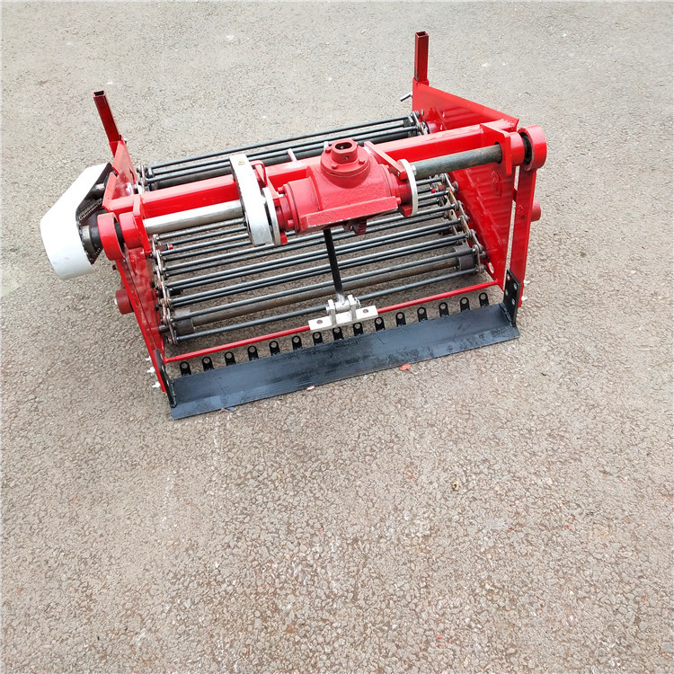 小型土豆收获机效率高省人工的红薯收获机不伤皮红薯马铃薯收获机