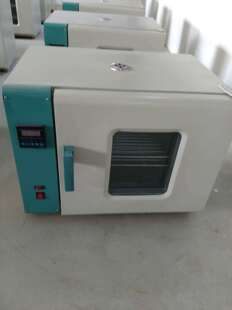 ���L����C 늟���L������a���� ����Һ���� С�͸�����