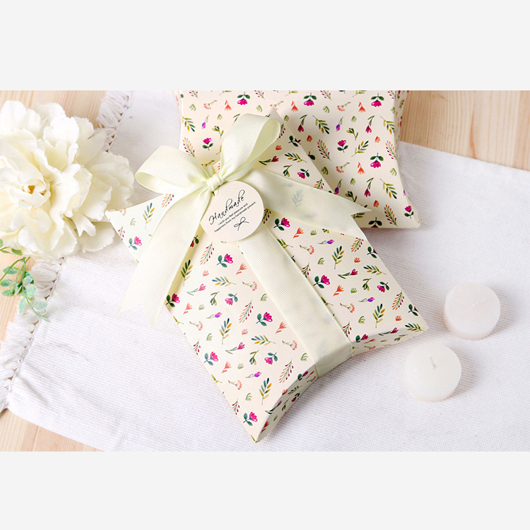 Fashion Creative White Mint Green Floral Folding Packaging Pillow Box display picture 5