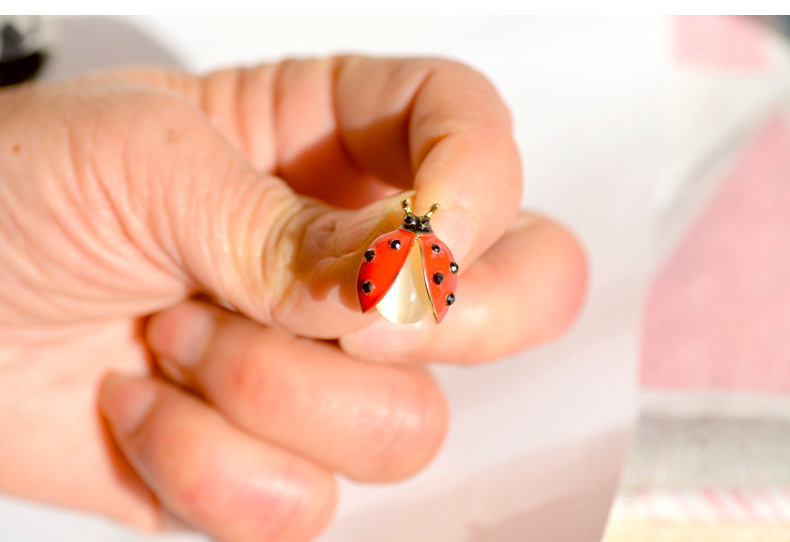 Brooches Classification Cute Pin Ladybugs Alloy Plating Inlay Rhinestones Cat's Eye Stone Unisex Brooches