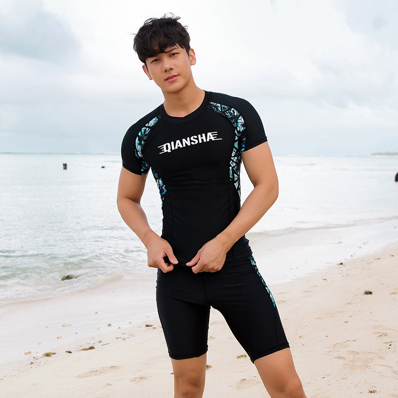 Split Swimsuit Men's Short-sleeved Tops Five-piece Swimming Trunks Men's Hot Spring Swimsuit Suit