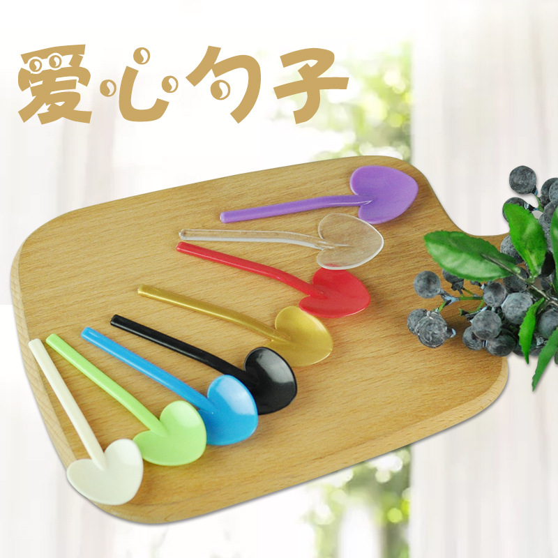 Multicolor love disposable Spoon Plastic Ice cream scoop Dessert Cake thickening tableware snacks Small spoon