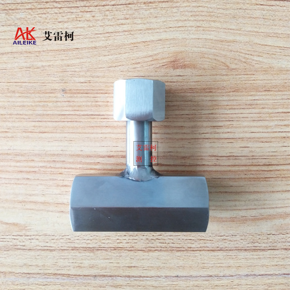 压力表不锈钢三通接头压力泵校验台变送器配件三通内螺纹转换接头