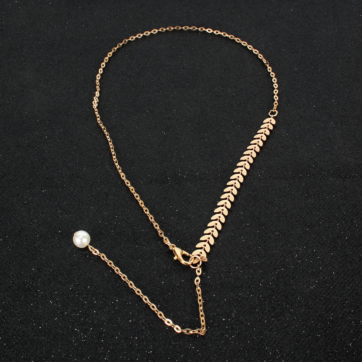 Individual Fish Bone Clavicle Chain Fashion Imitation Pearl Pendant Necklace Necklace Female display picture 7