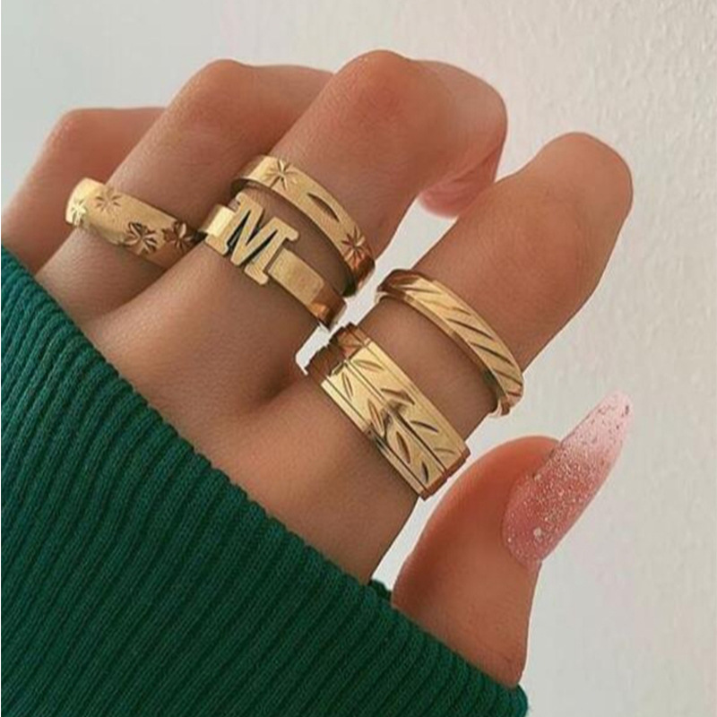 New Retro Geometric Letter M Set Ring Alloy Branch Ring Set Of 5 display picture 1