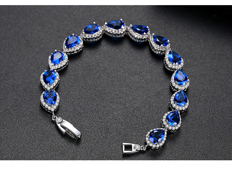 Fashion Aaa Zircon Dripping Zircon Bracelet Nihaojewelry Wholesale Bridal Heart And Arrow Small Round Zircon Bracelet display picture 6