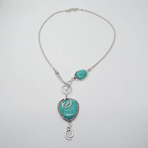 Ethnic style cracked turquoise necklace, bohemian style exaggerated necklace, retro snail peach heart necklace pendant