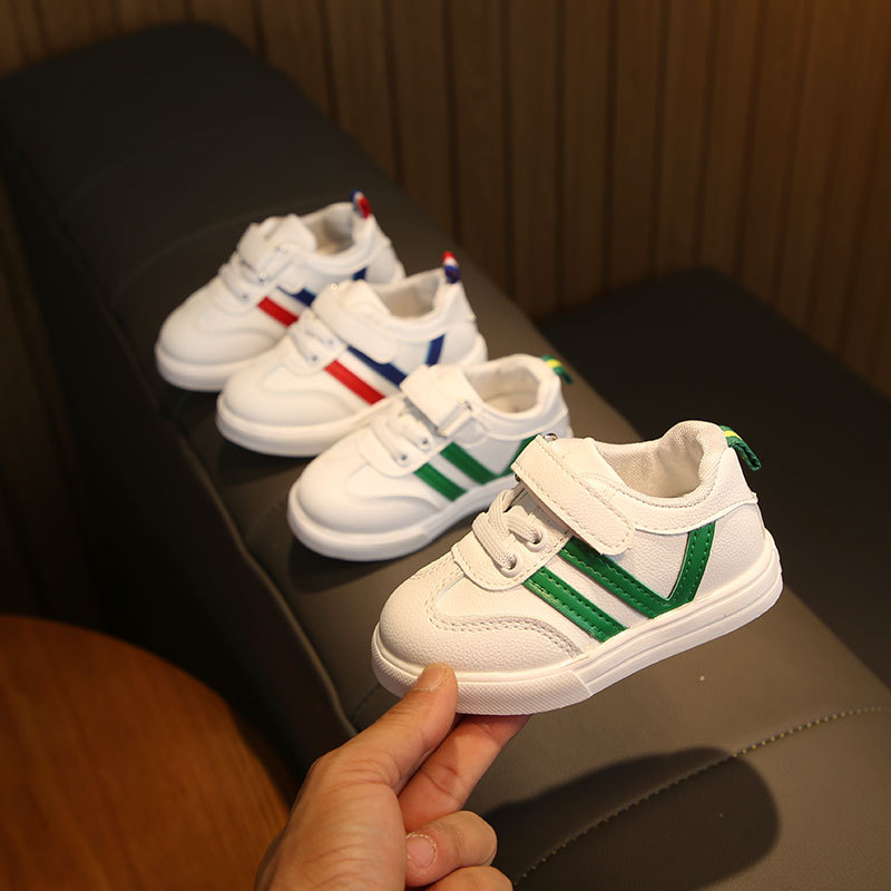 2019 Spring and summer children skate shoes new pattern student children's shoes gym shoes leisure time White shoes Parent-child shoes One piece On behalf of