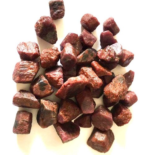 Bulk natural red corundum, cylindrical red corundum rough, pendant, red ruby rough