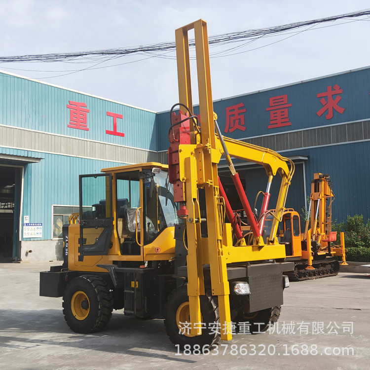 铲车改装护栏打桩机  护栏打桩机型号 装载护栏打桩机厂家