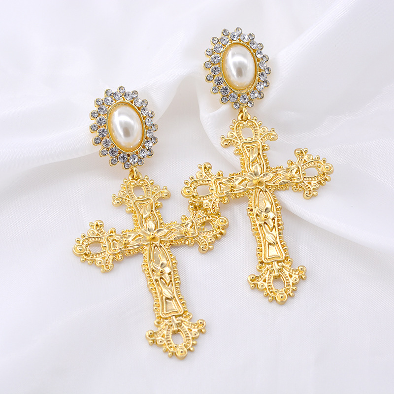 Européen Et Américain Exagérée D'or Croix Boucles D'oreilles Personnalité Hippie Rétro Longue En Ligne Influenceur Boucles D'oreilles Cour Baroque Boucles D'oreilles display picture 4