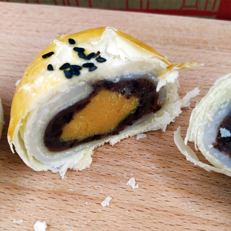 海鸭蛋黄酥 6枚装330克可红豆网红零食 糕点西点甜点 一件代发