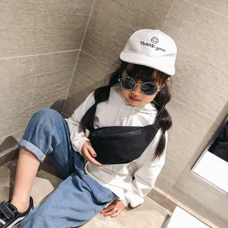 Enfants Moyen Nylon Couleur Unie De Base Style Classique Forme De Boulette Fermeture Éclair Sac Banane display picture 8