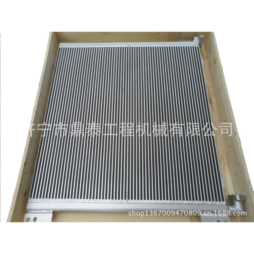 长期批发供应 挖掘机水箱PC220-7挖掘机水箱散热器206-03-71111