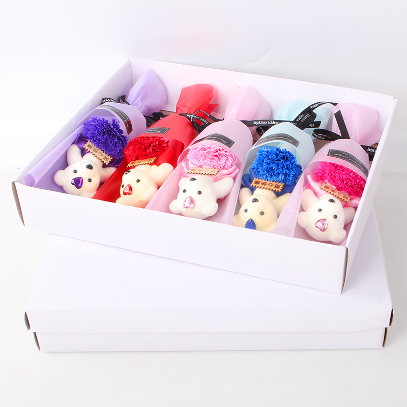 单束 康乃馨+熊~混色