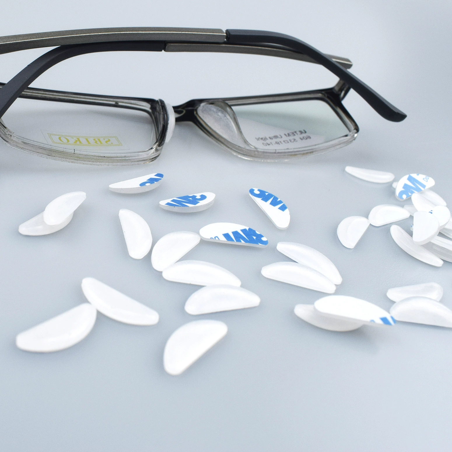 Новая силиконовая пластина с дуговой поверхностью D-образная Накладка для носа для очков Нескользящая Накладка для носа с полумесяцем для очков, чтобы увеличить подушечку для носа