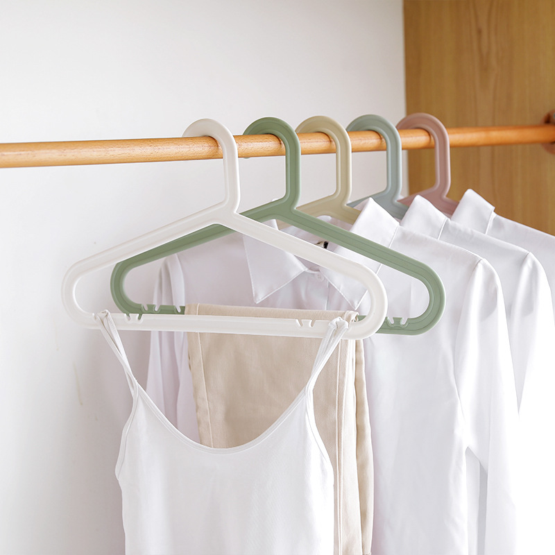 non-slip coat hanger household non-slip Clothes hanger Plastic adult Clothes hanger Broad shoulders clothes Shelf No trace Clothing support