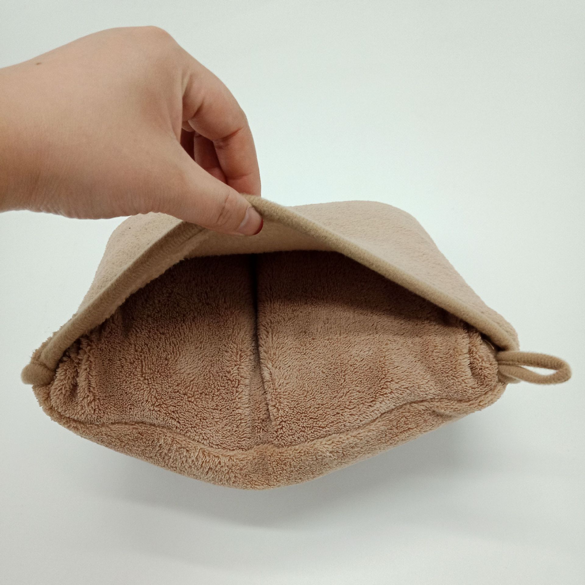 订做 轮胎和汽车公司礼品 靠垫被毯子 多功能车载法兰绒抱枕毯