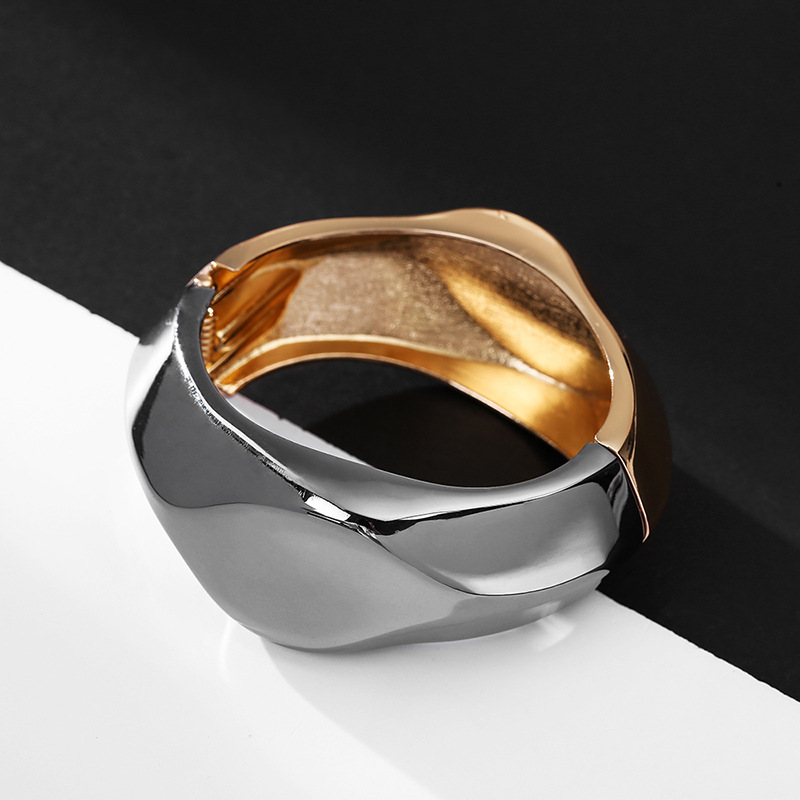 creative alloy open bracelet