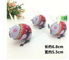 Child's chain iron frog toy, jumping frog, 80s nostalgic classic wind-up mouse and rooster wholesale manufacturer
