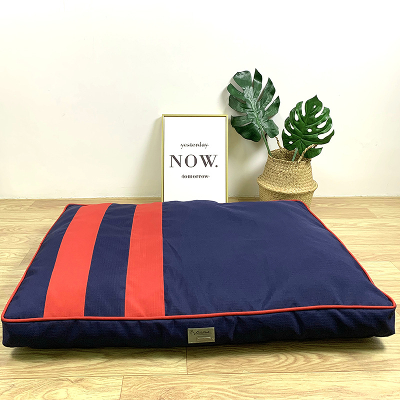 Красные и синие полосы