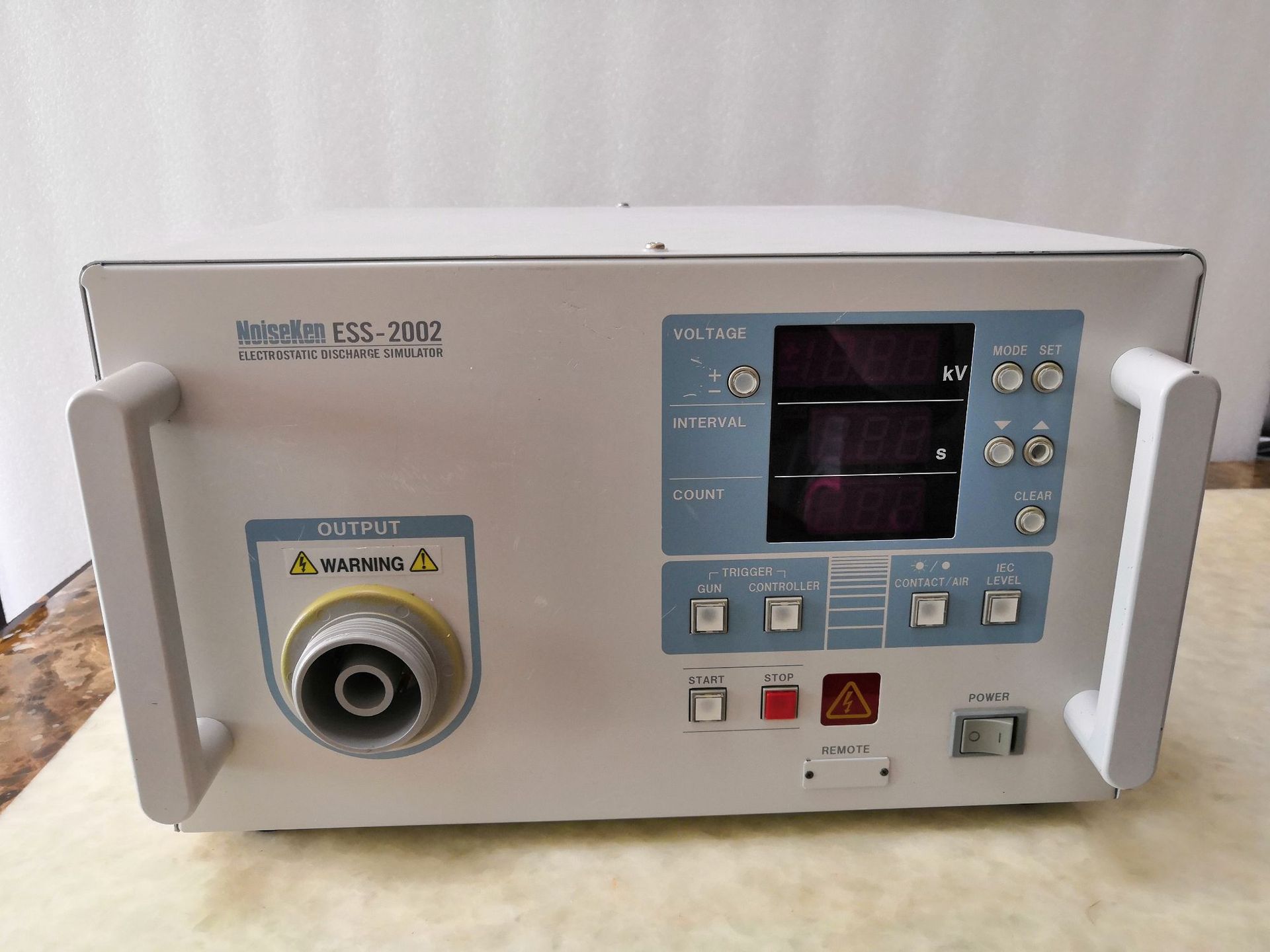 现货买卖二手日本ESS-2002 NoiseKen静电放电发生器