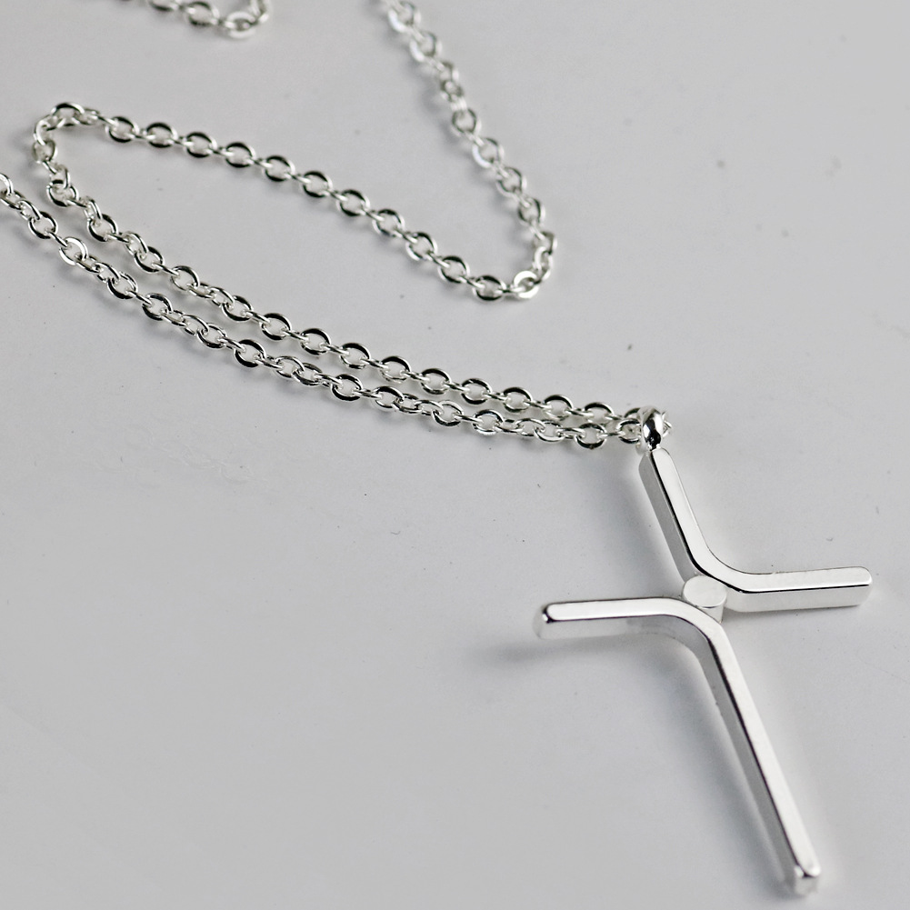 New Simple Cross Pendant Titanium Steel Necklace display picture 5