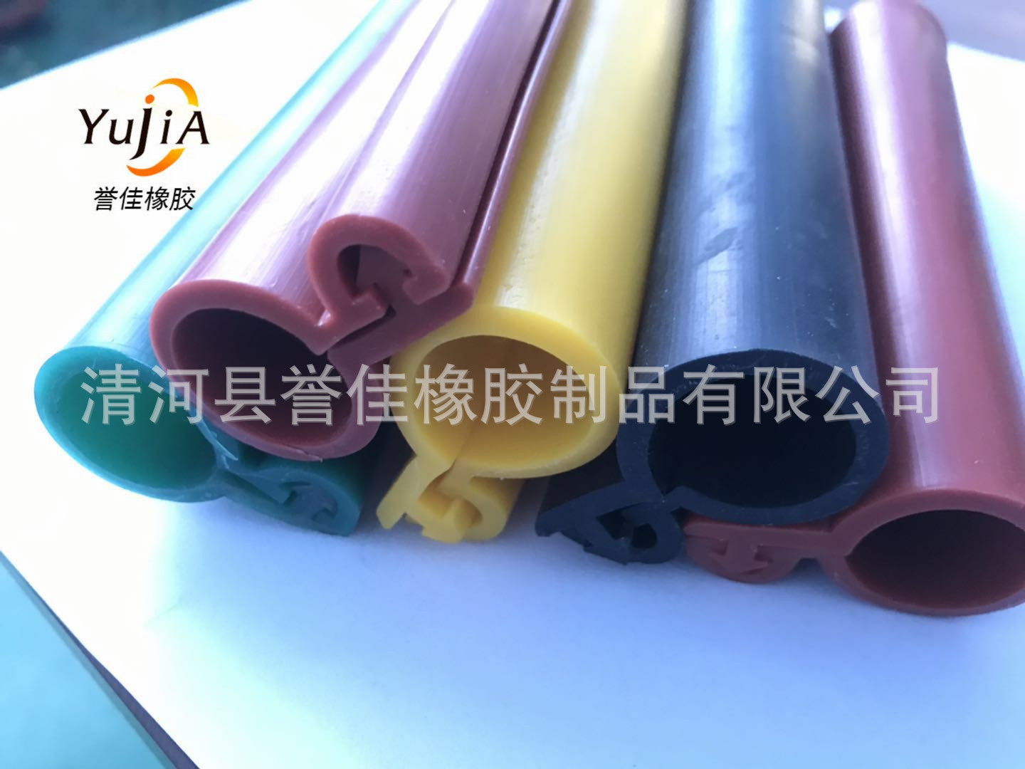 硅胶电缆绝缘卡扣护套  耐高温抗漏电开口套管 铁道线缆套管