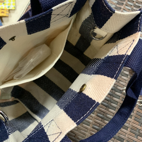 New Korean style simple striped canvas waterproof portable shoulder bag for women, environmentally friendly snack lunch bag, fashionable mommy bag