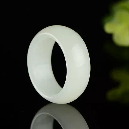 Ring with stone white jade