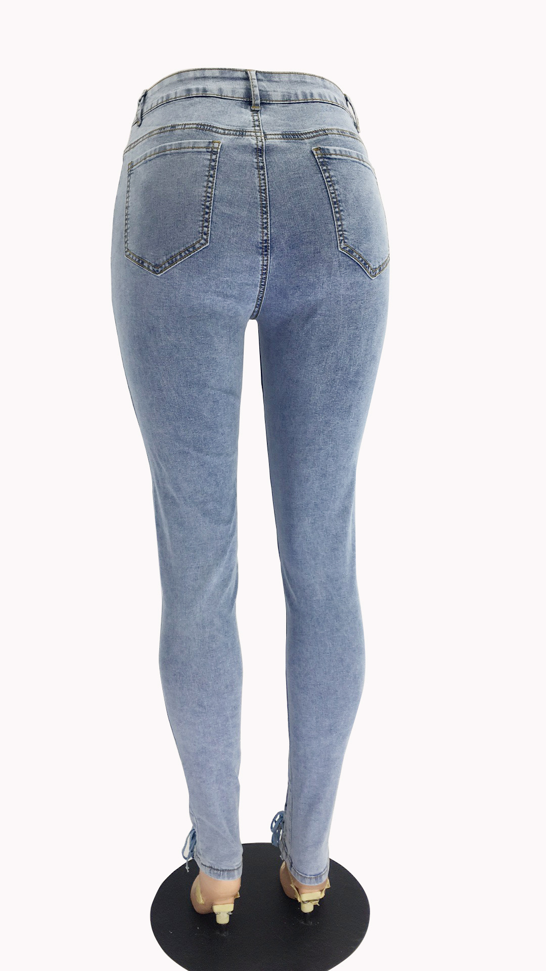 Lyseblå bandasjerte kornjeans til dame_voghion.com