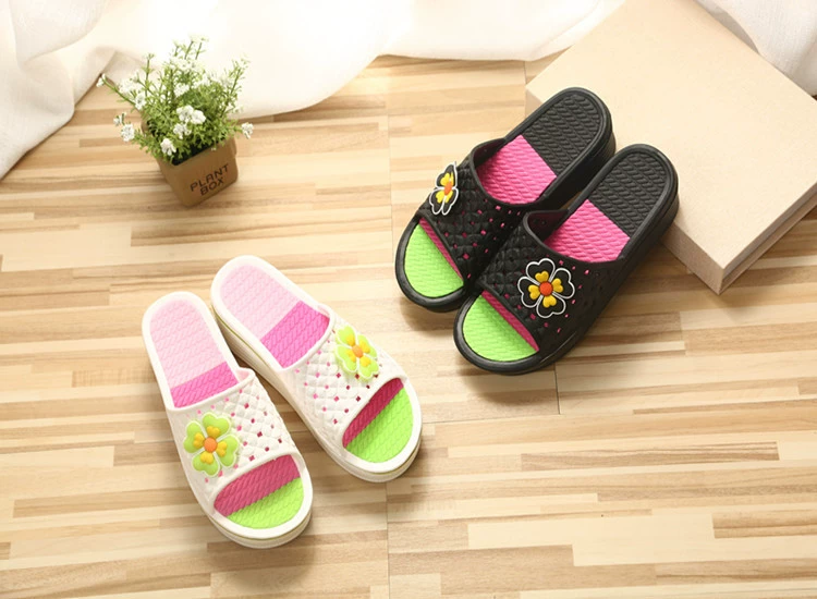 Новые домашние тапочки оптом Нескользящие пляжные тапочки, женские сандалии, женские тапочки, туфли на платформе с наклонным каблуком, женские волосы поколения