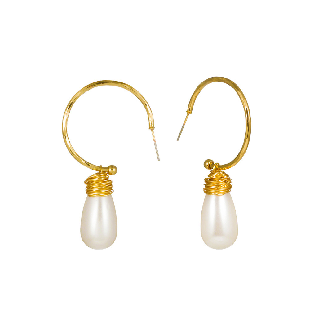 Fashion C-shaped Embossed Pure White Water Drop Pearl Earrings display picture 3