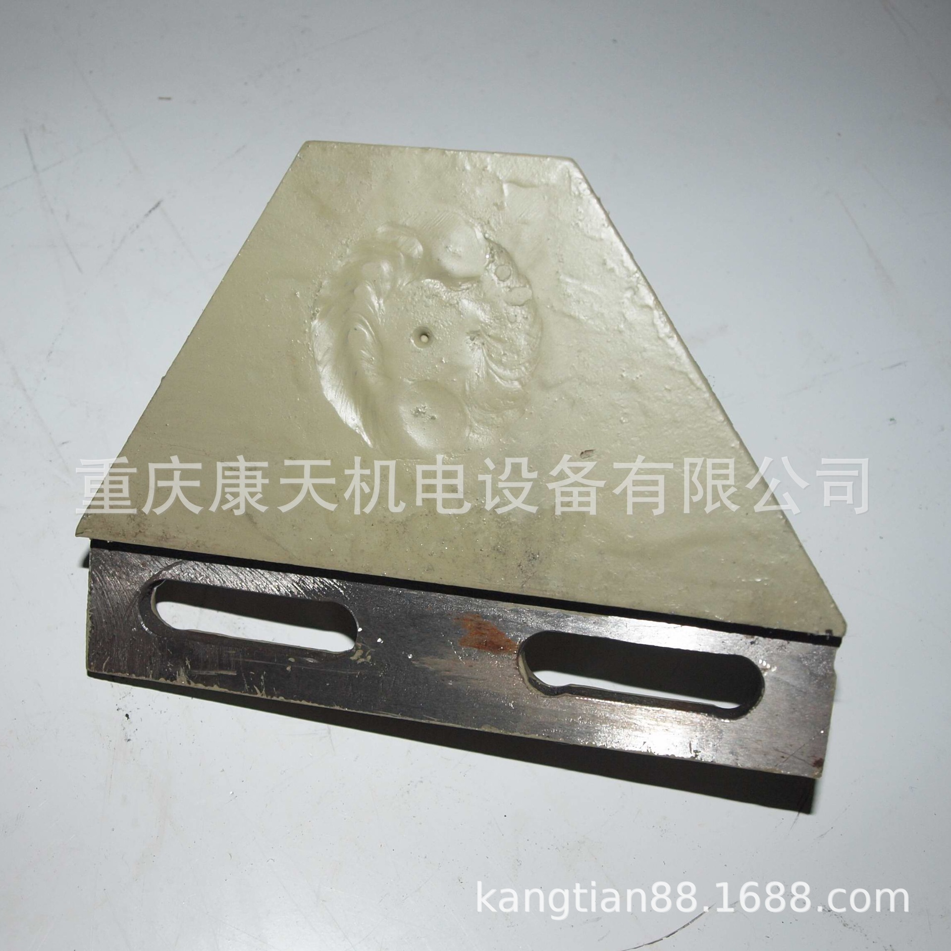 cummins/康明斯配件3655707调节皮带轮支架