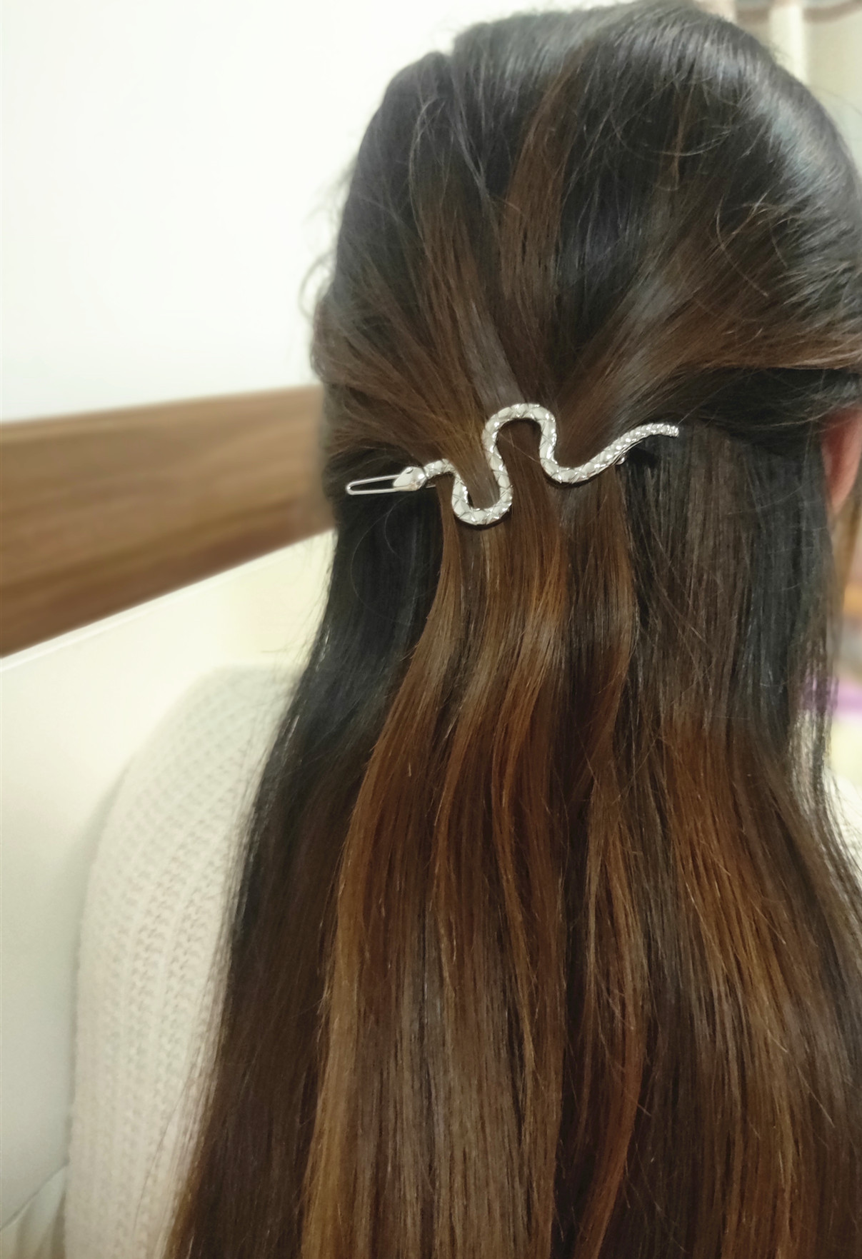 Mujeres Estilo IG Serpiente Aleación Enchapado Embutido Diamantes De Imitación Pinza Para El Cabello display picture 2