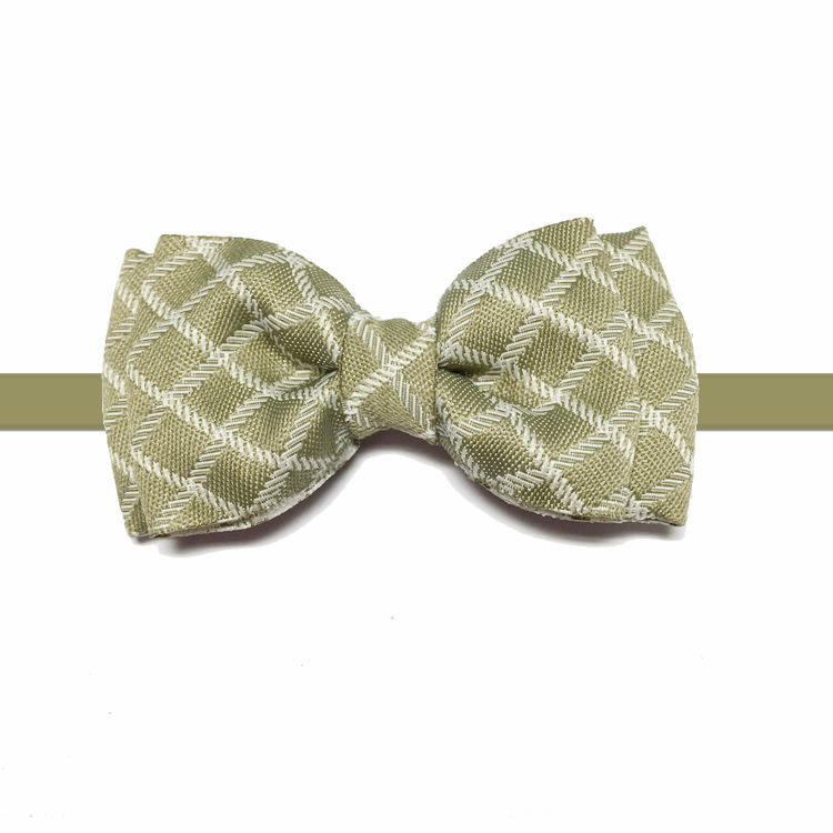 카키색 체크 무늬