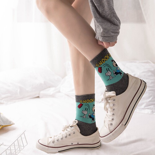 Japanese cute puppy cotton women's mid-calf socks Little Red Book same style cartoon socks student socks