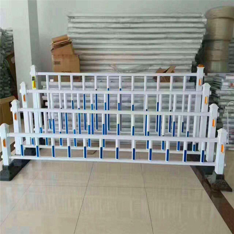 昆明喷塑道路栏杆 道路中间栏杆 喷塑市政栏杆 昆明喷塑道路护栏