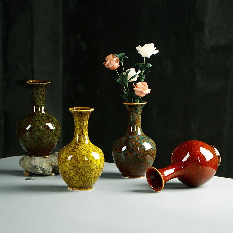 Manufacturer of creative home decor vase craft pottery, European style flower vase, desktop TV cabinet sample room.